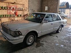 تۆیۆتا کراون